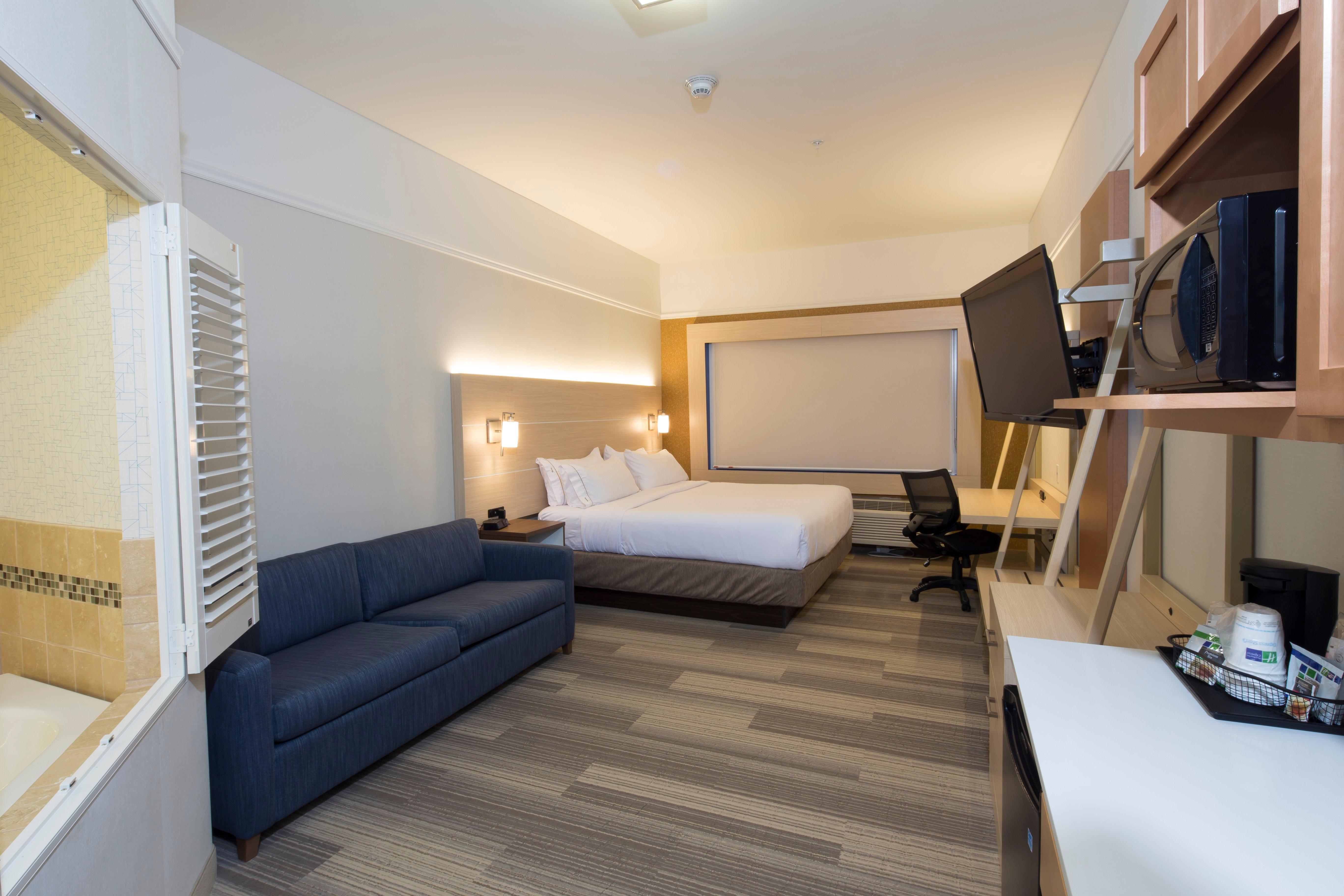 Holiday Inn Express & Suites Monroe By Ihg Exterior foto